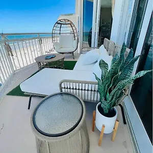  Apartment Oasis 704 Lovely Daytona Ocean Front For 5 Sleeps Up To 12